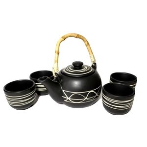 Japanese TEAPOT SET with Strainer & 4 Cups Bamboo Handle Matte Black White